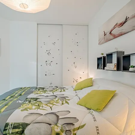 Les Bains - Apartment *